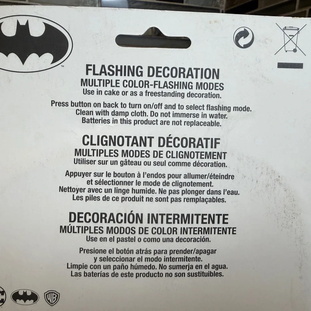 DC Comics Batman Flashing Decoration Cake Topper Unique Party 49952 LED Light Up